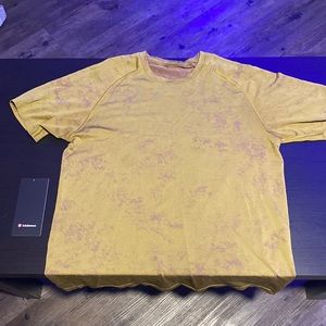 Metal vent tech T Lululemon